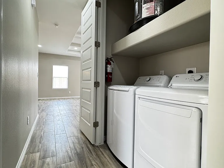 4209 Walnut Ave #1 — Photo 11