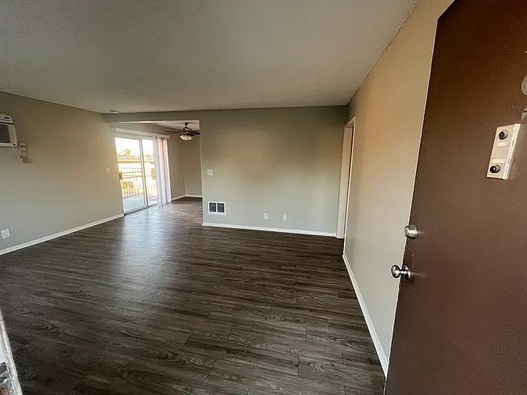 690 W San Jose Ave — Photo 16