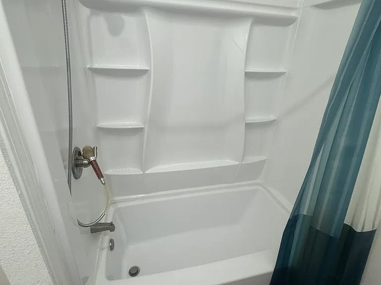 7525 Coors Blvd SW #B — Photo 8