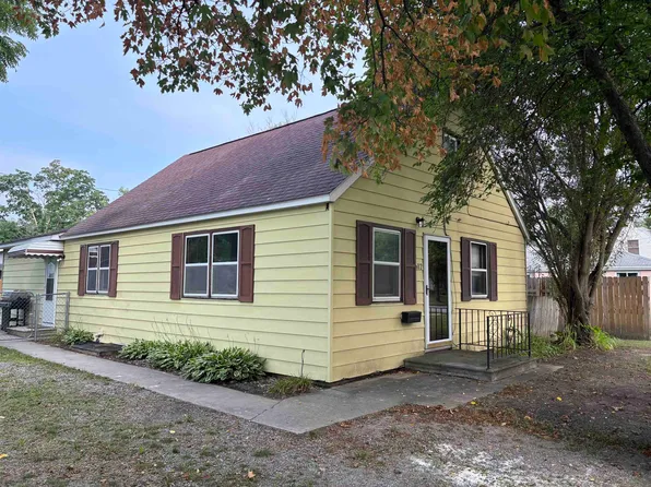 602 3rd St, Essexville, MI 48732