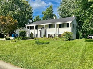 1637 Sherbrook Dr, New Haven, IN 46774