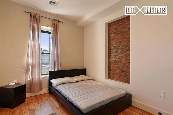 Rented by Citi Habitats | media 26