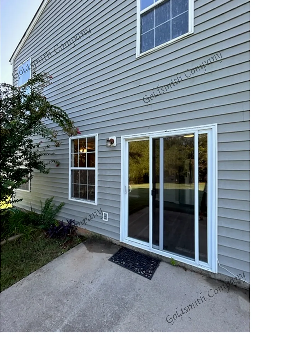 Building Photo - 105 Willow Bend Dr