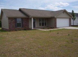 686 Jester St, Cowarts, AL 36321