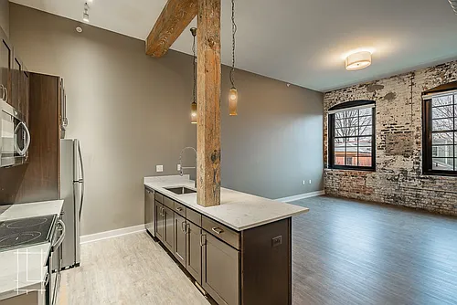 Floor plan 206