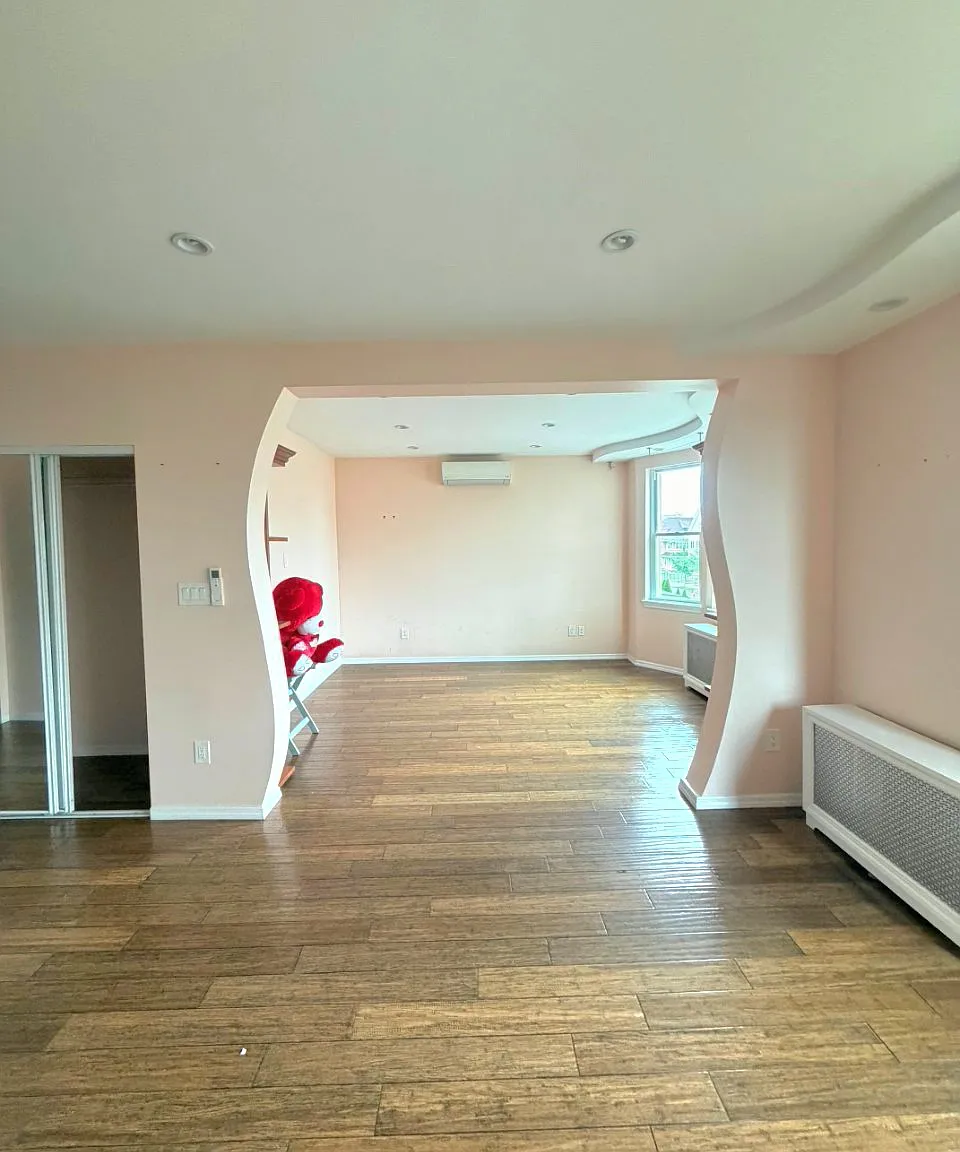 3847 Neptune Ave — Photo 4