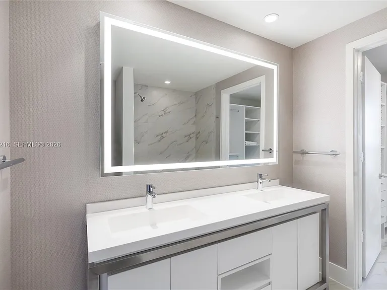2000 Metropica Way #2010 — Photo 11