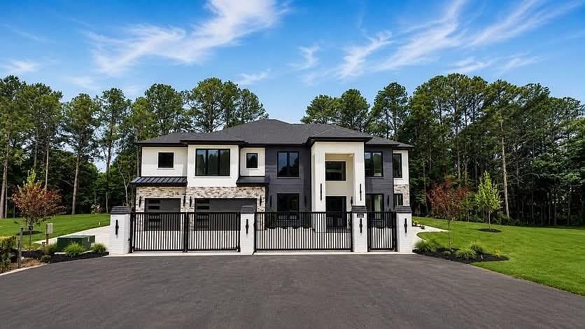 1st image of 2724 Talley Ln