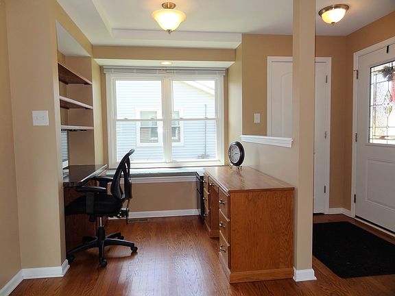4th image of 6725 W 88th Pl