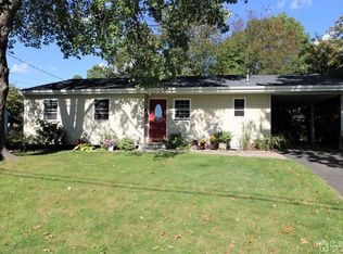 20 Bucknell Rd, Parlin, NJ 08859