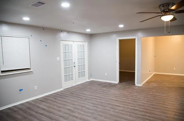 4209 Strawberry Dr — Photo 4