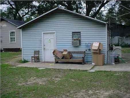 1st image of 809 Arlington Dr