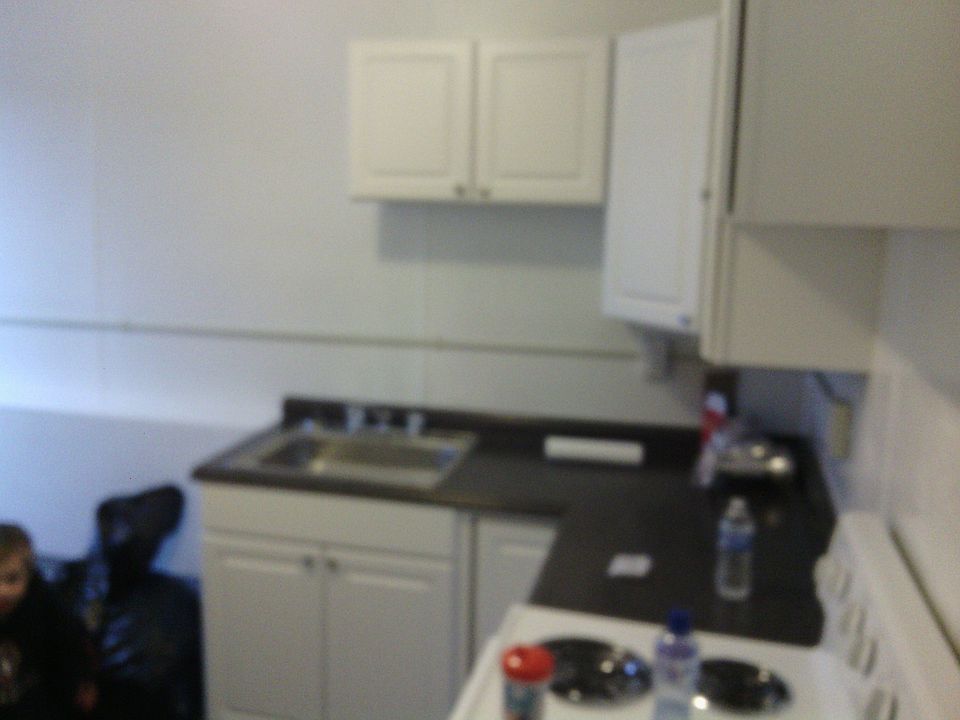 2nd image of 212 Jackson St APT 2