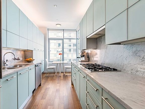 2nd image of 310 E 53rd St APT 21B