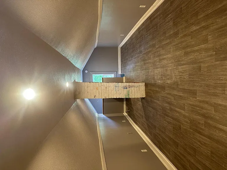 226 E Pearl St — Photo 12