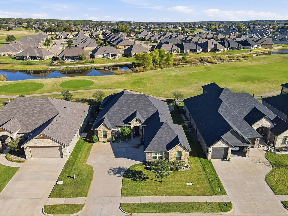 1st image of 108 Spieth Ct