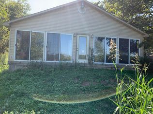 1506 Holly Ave, Fairdale, KY 40118