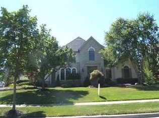 5855 Heritage Lakes Dr, Hilliard, OH