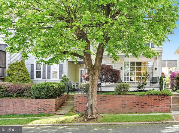 222 N Warren St, Orwigsburg, PA 17961