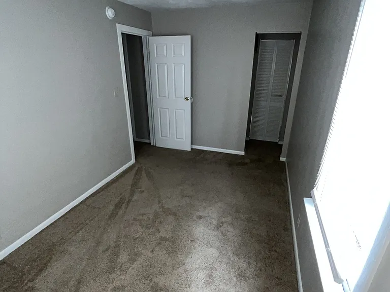 4025 Brown St — Photo 7