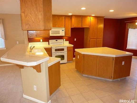 5th image of 278 Culbertson Dr