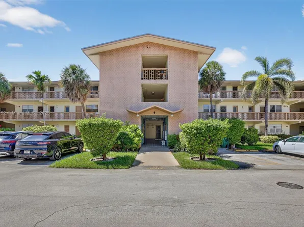 1355 NE 167th St APT 214, Miami, FL 33162