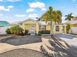 12262 Boat Shell Dr, Matlacha Isles, FL 33991