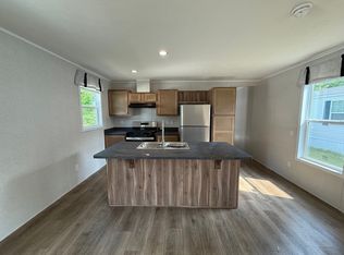 182 Delaware Cir, Elyria, OH 44035