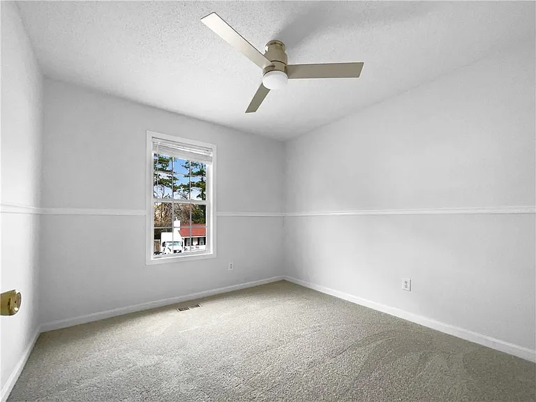 392 River Trace Dr — Photo 14