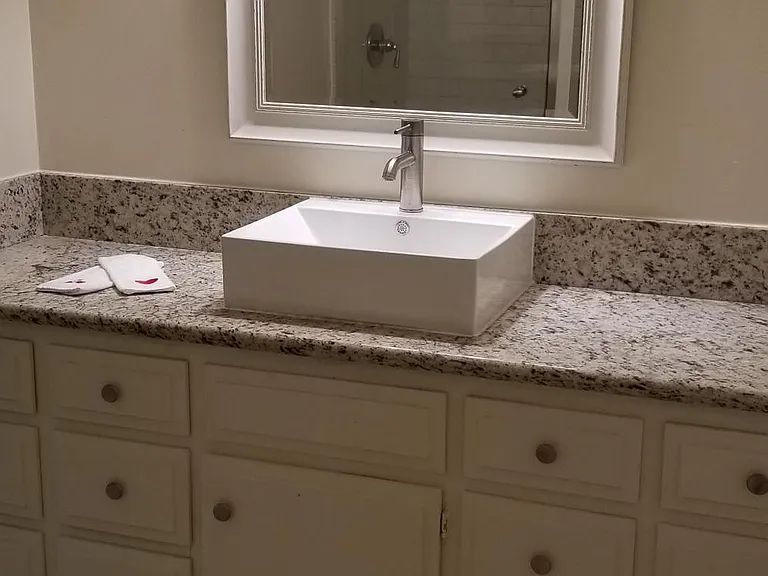 Downstairs ensuite bathroom