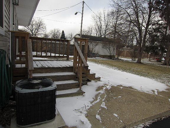 5th image of 1126 Winthrop Ln