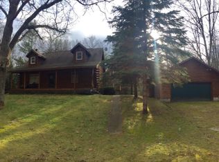 2813 Lakewood Rd, Whitehall, MI 49461