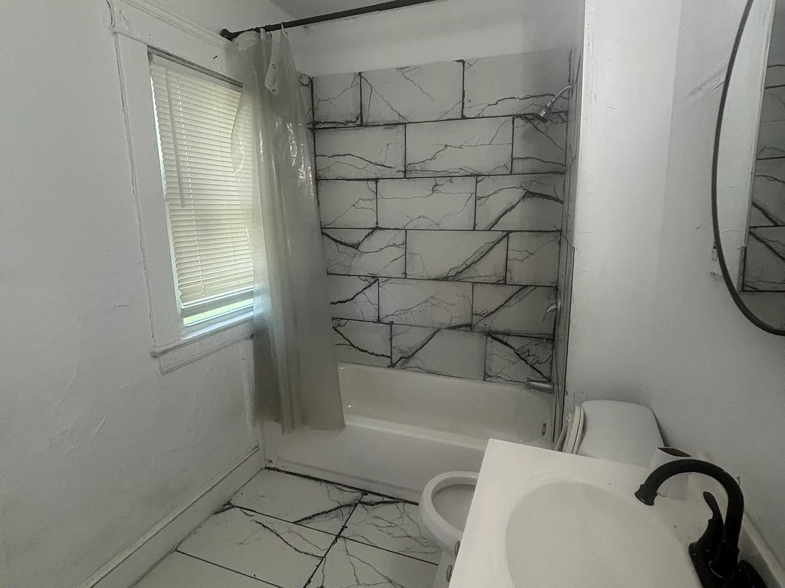 2 bed, 1028 sqft, $1,000 — Photo 4