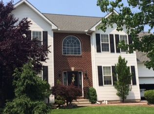 4009 Donegal Dr, Bethlehem, PA 18020