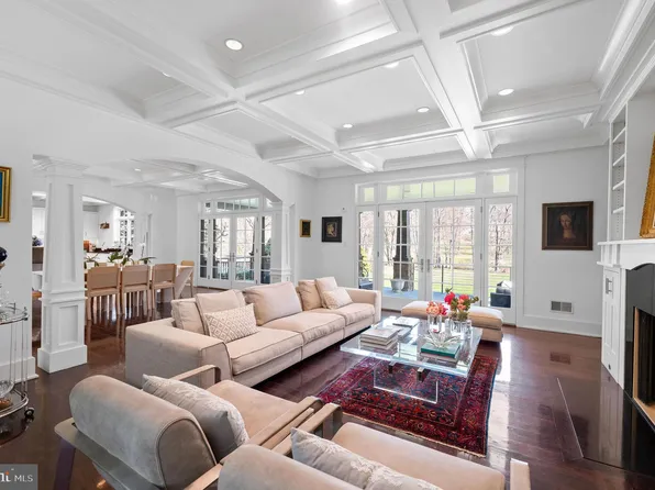 419 Thornbrook Ave, Bryn Mawr, PA 19010