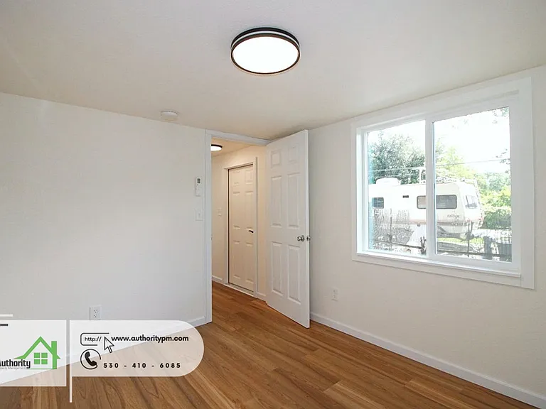 18798 Thomas Rd — Photo 9