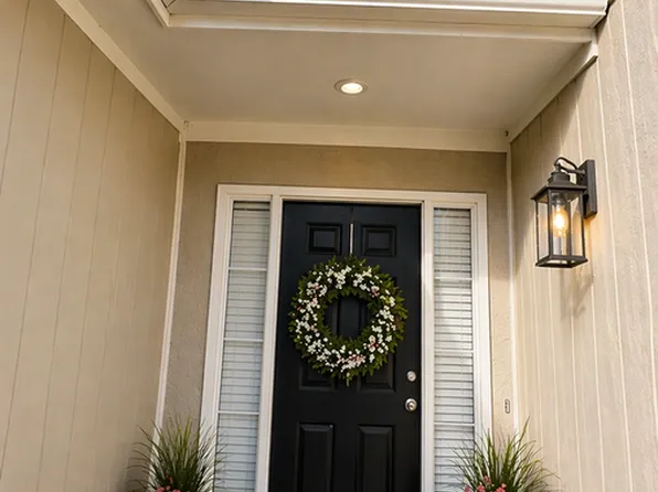 13728 Grove Ave, Bonner Springs, KS 66012