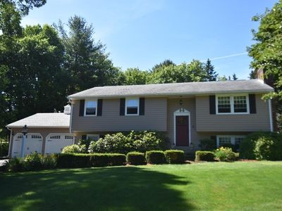 5 Jonathan Judd Cir, Southampton, MA, 01073