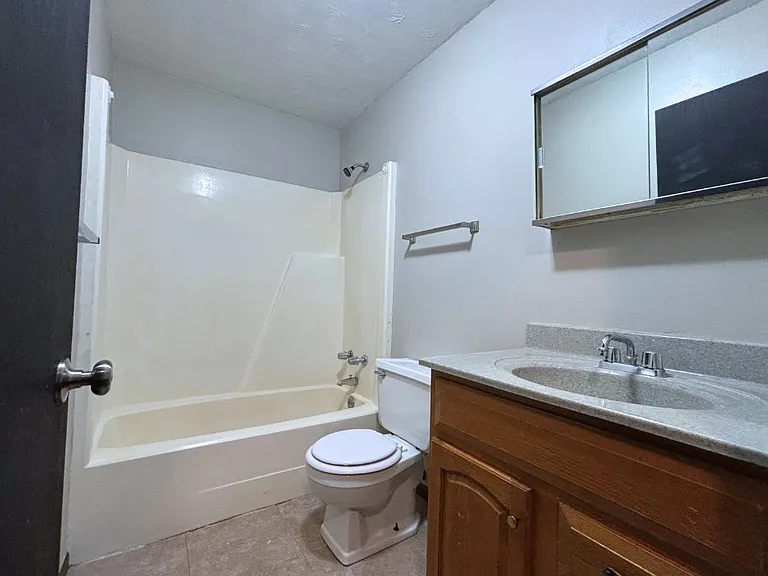 601 Oak Glen Dr #6 — Photo 5