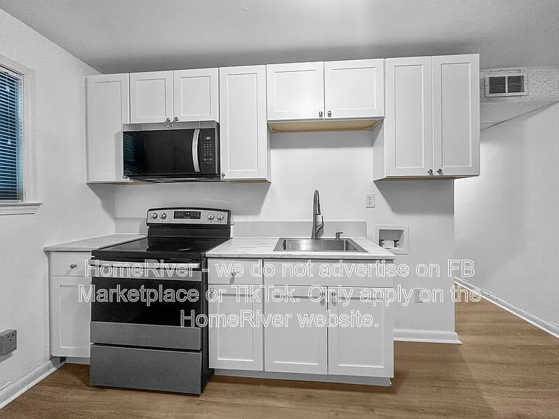 2 bed, 1.0 bath, 856 sqft, $1,150 — Photo 3