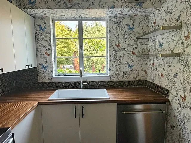2169 NW Irving St #10 — Photo 10