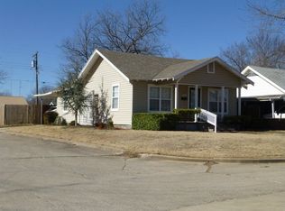 1143 S High School St, Ada, OK 74820