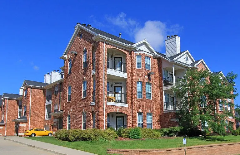 TurtleCreek Apartments — Photo 10