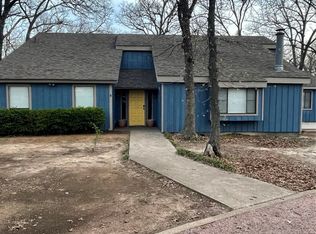 304 W Kentucky Ave, Tishomingo, OK 73460