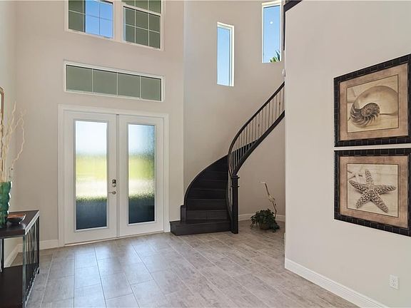 3rd image of 2525 NE Evinrude Cir