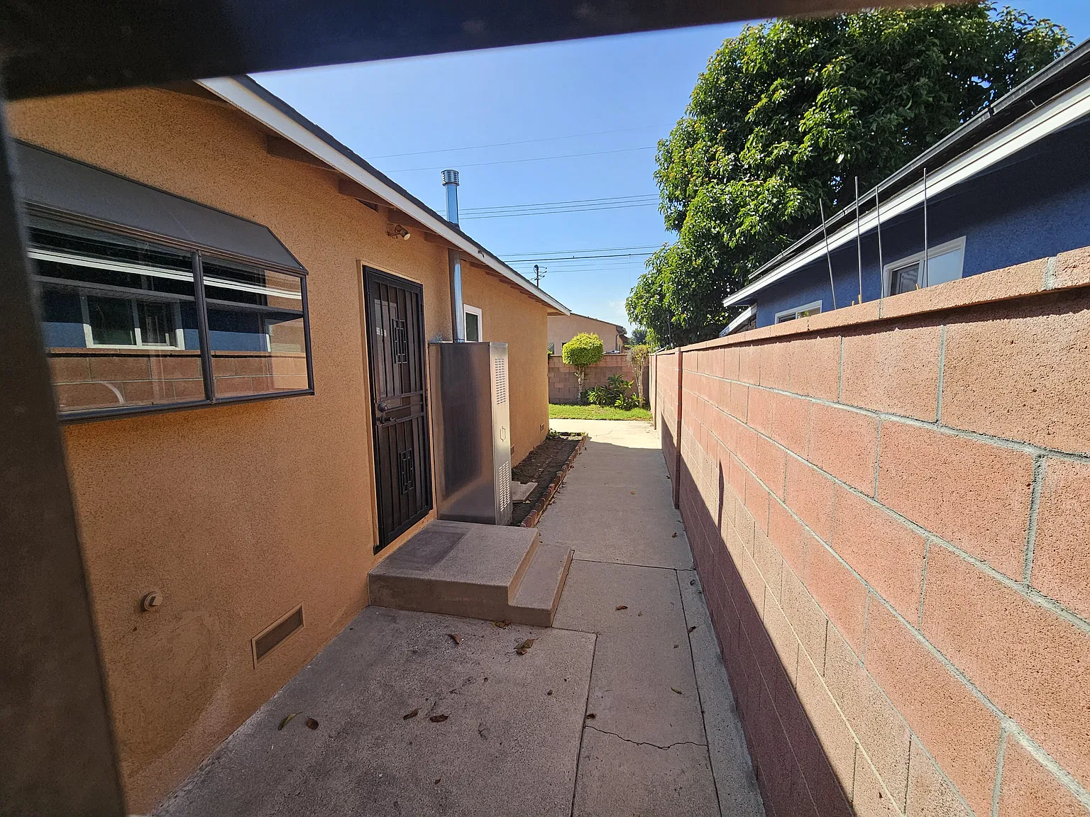 4 bed, 1694 sqft, $3,700 — Photo 3