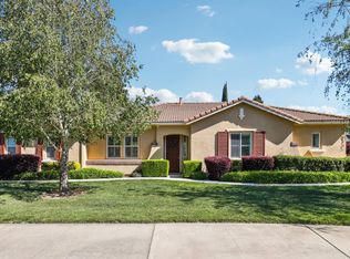 8040 Linda Isle Ln, Sacramento, CA