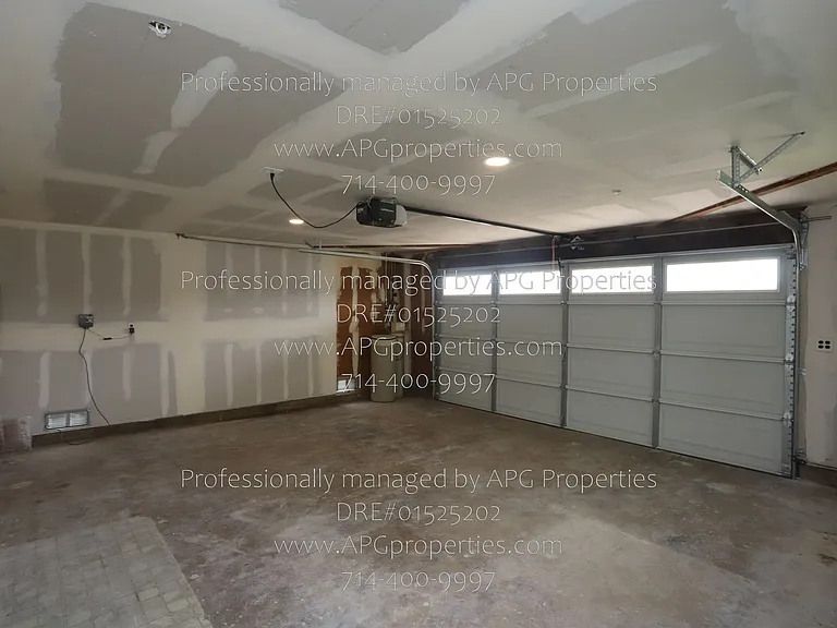 829 N Elmwood St — Photo 24