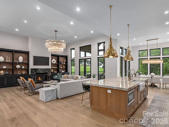 5th image of 38 Thistle Ln