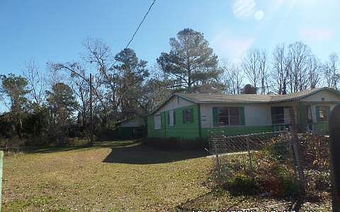 1st image of 931 NE Catawba Ave